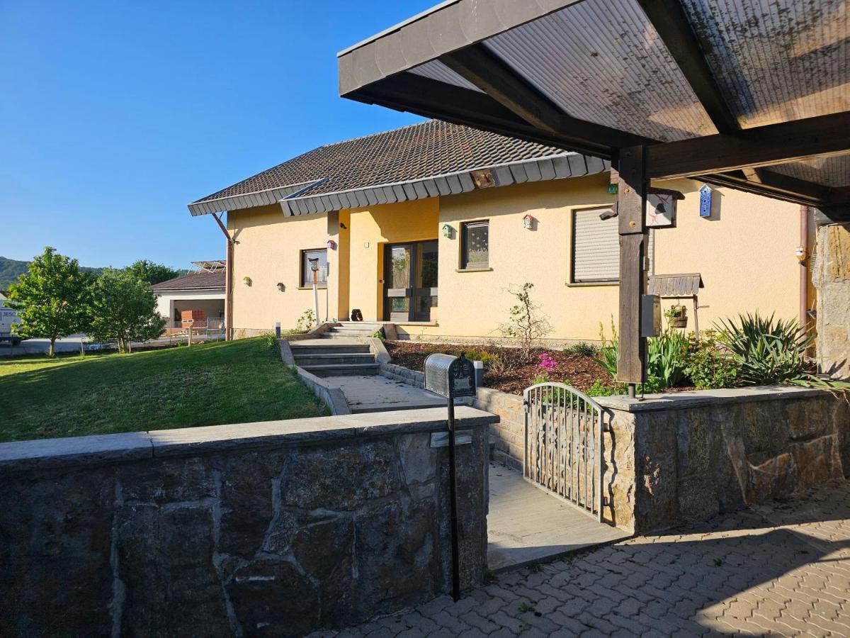 Ferienwohnung Schwarzer Kater - B&B