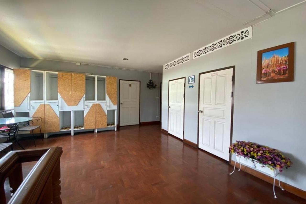 Quadruple Room with Shared Bathroom