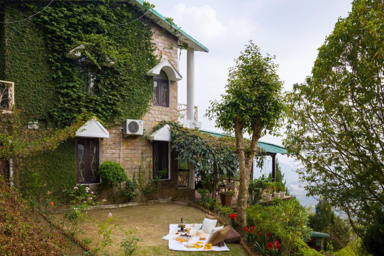 Heaven on Hills by The StayCationer - B&B Bhīm Tāl