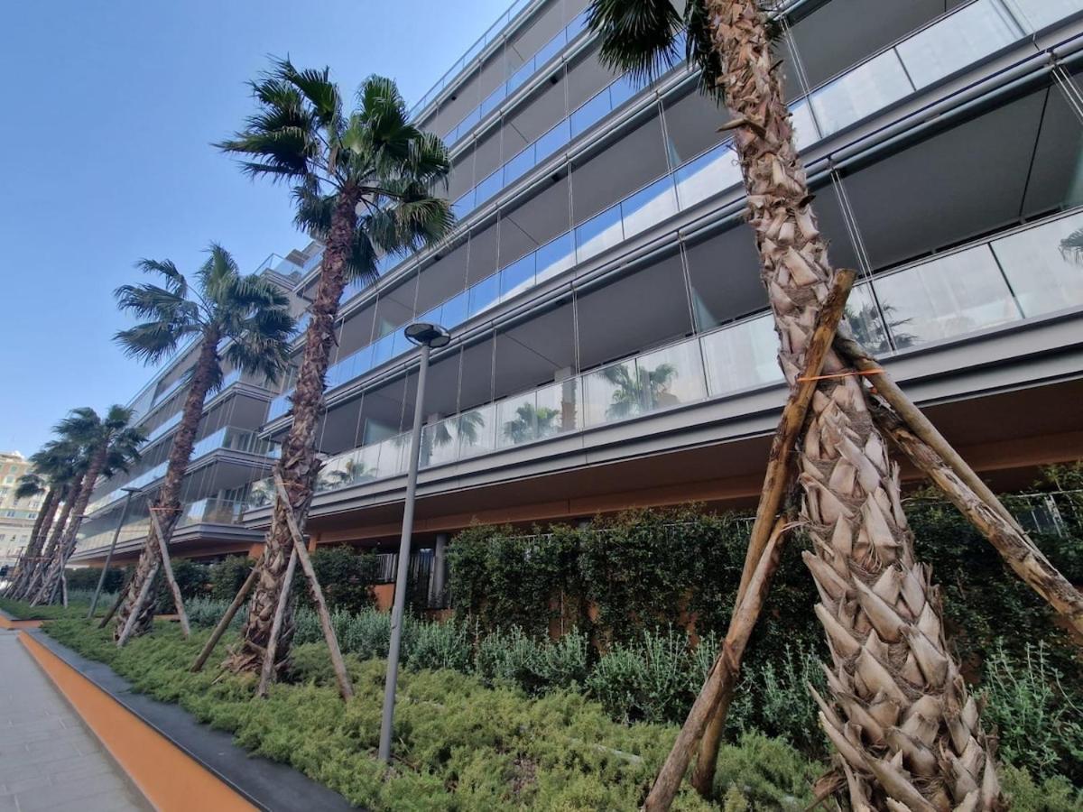 Waterfront apartment with terrace - B&B Genoa