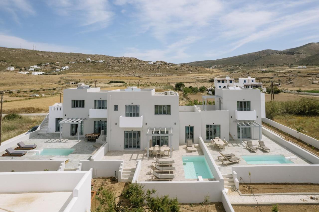 Naxos Finest Villa with Private Pool and Hot Tub at MIKRI VIGLA, Naxos - B&B