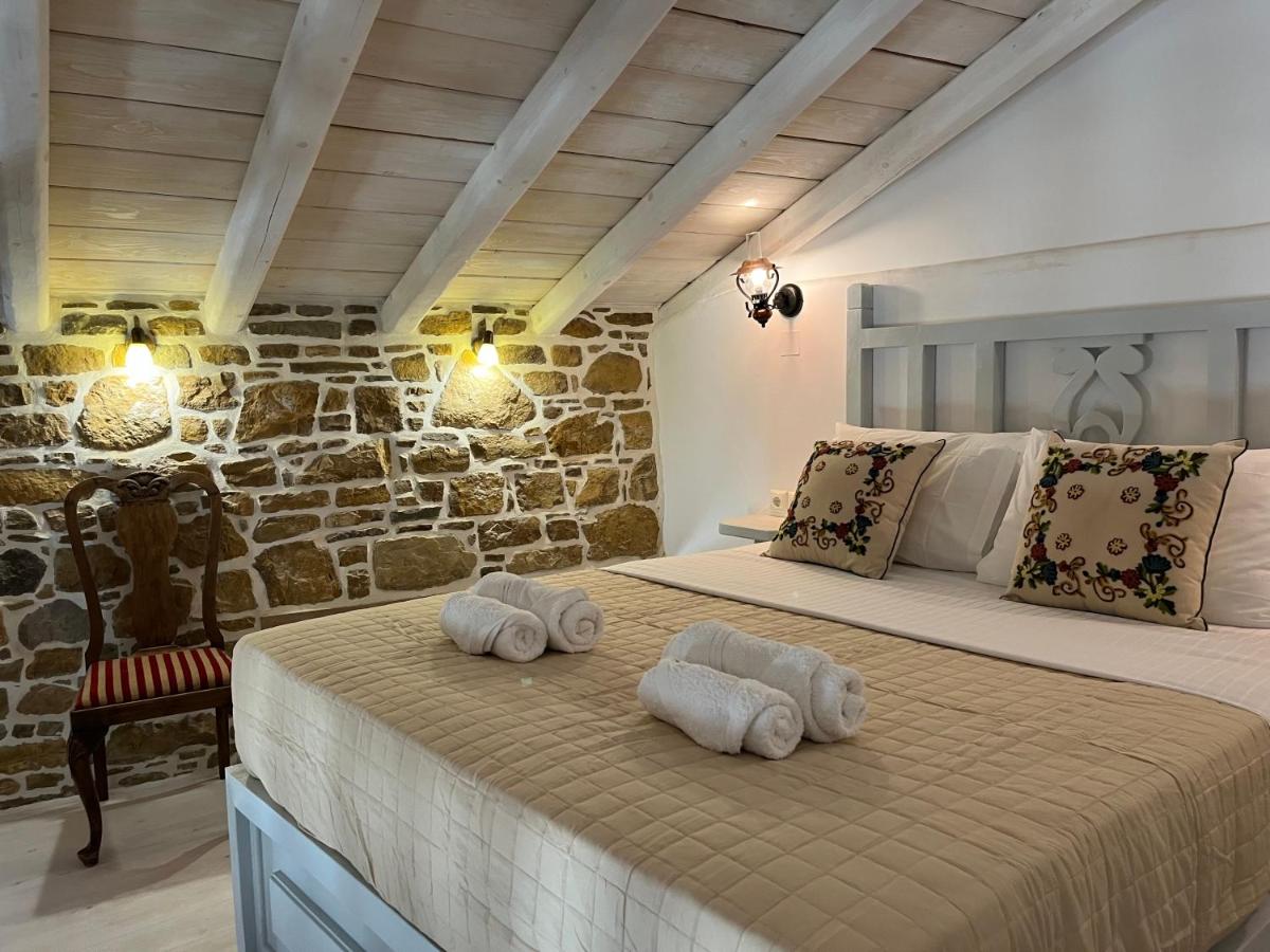Rodakas Rooms-Danae - B&B