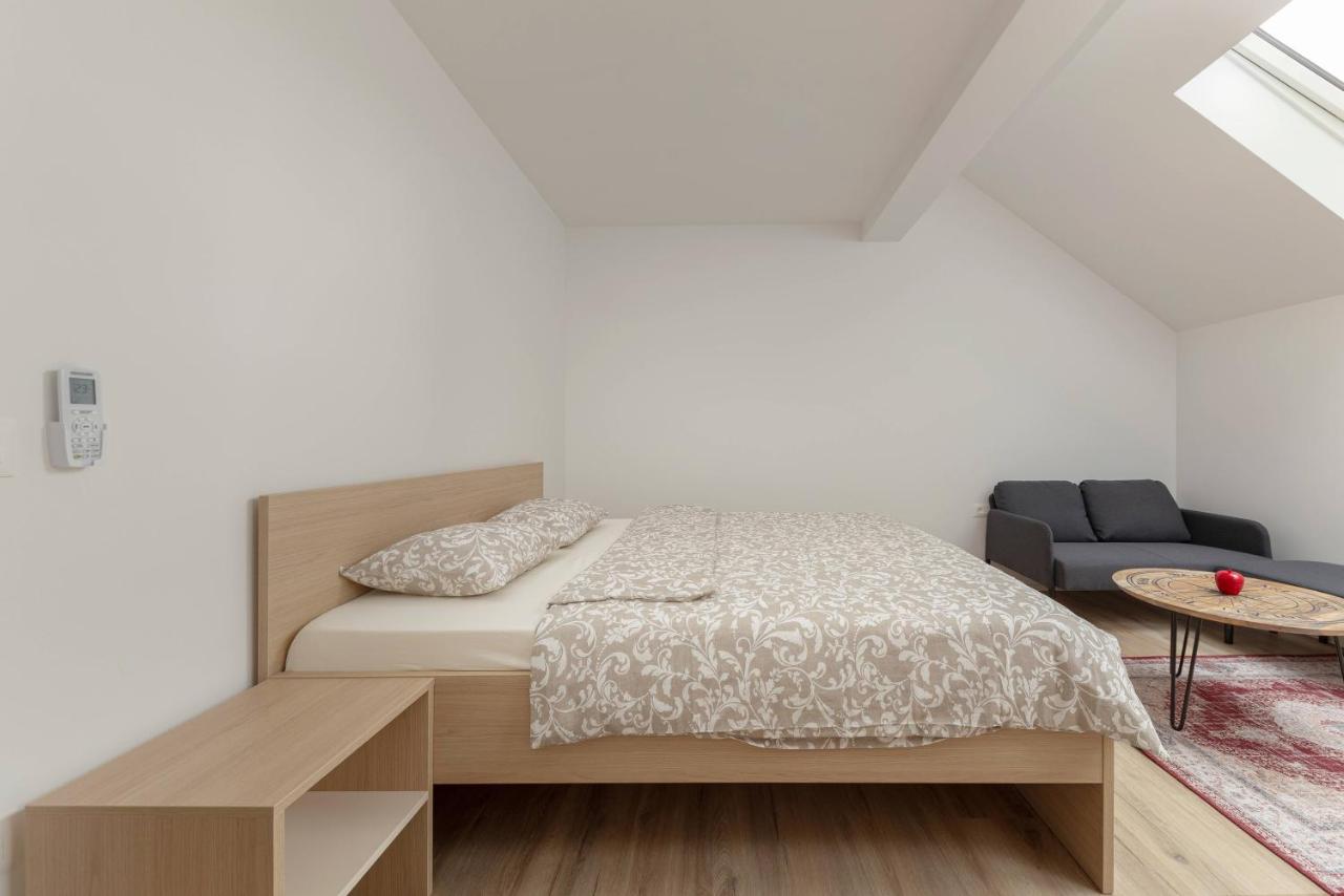 Double Room with Shared Bathroom