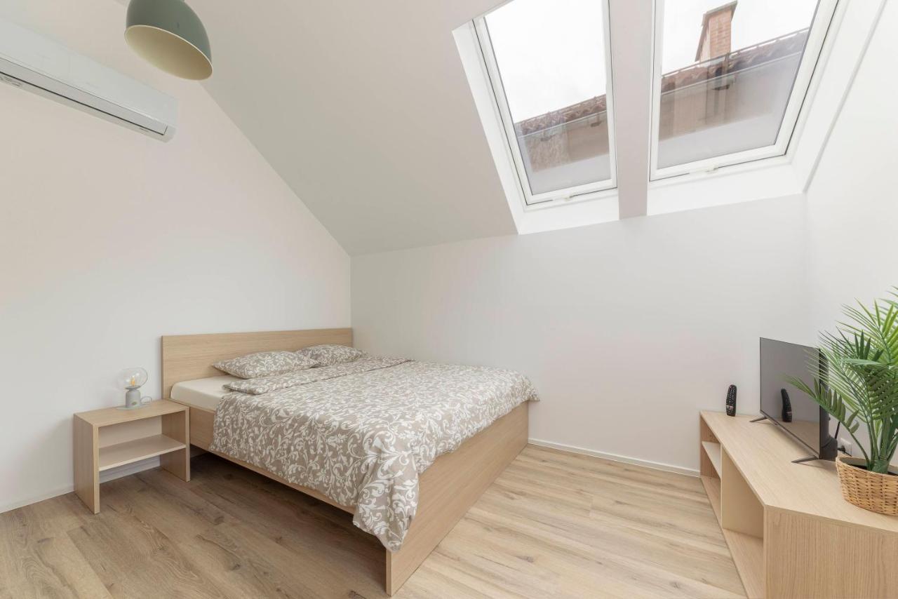 Double Room with Shared Bathroom