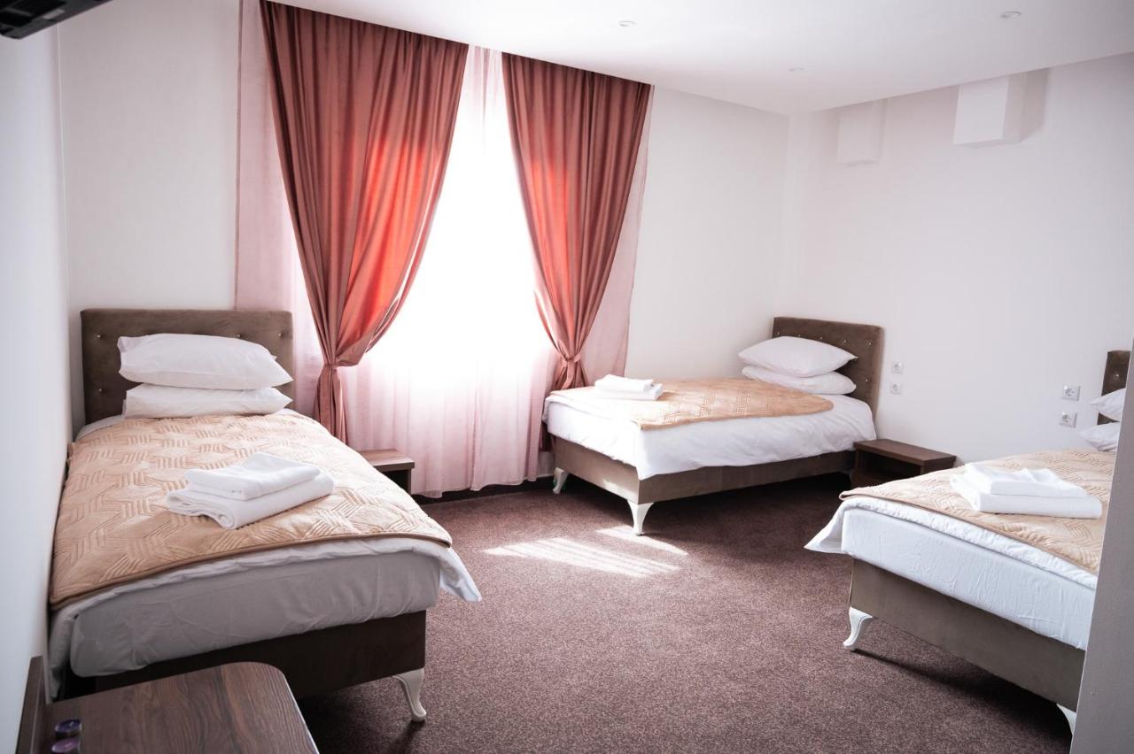 Habitación Triple Básica