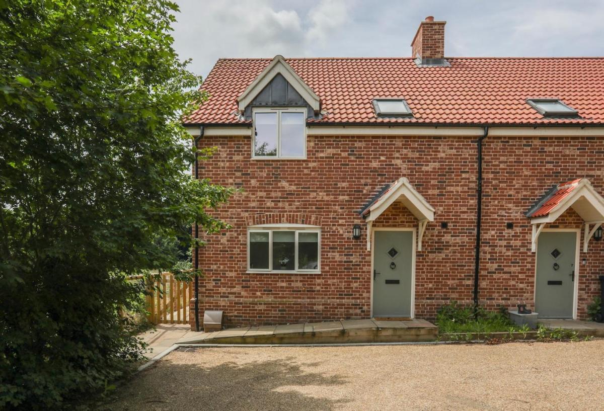 Iris Cottage, Halesworth Suffolk IP19 - B&B