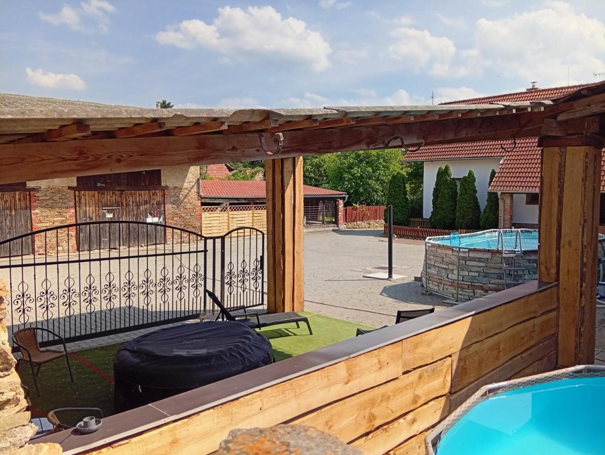 Bohemica Apartman 4 - B&B