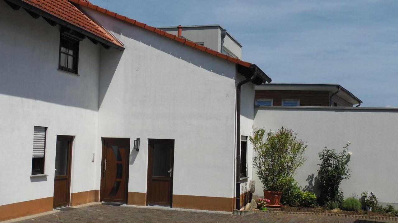 Gemütliche Ferienwohnung in Ockenheim - B&B Ockenheim