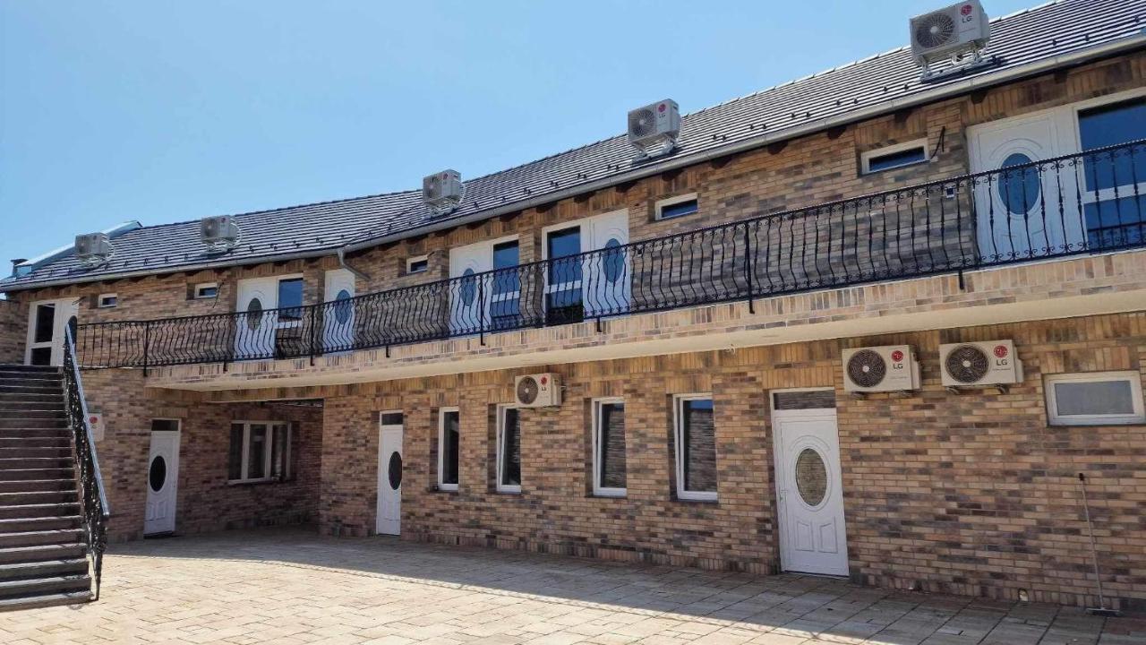 Andora Vendégház - Bóly - B&B Bóly