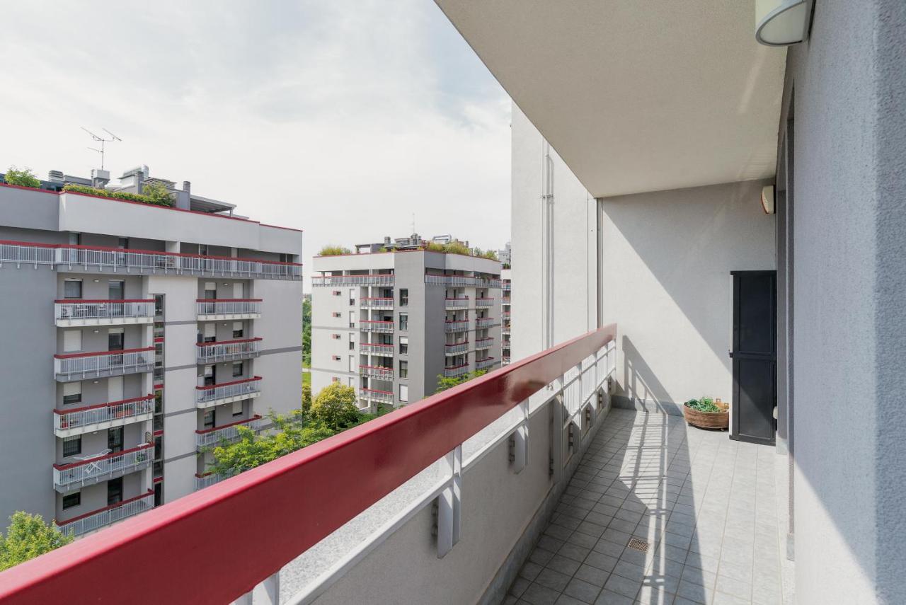 GuestHost - Bisceglie M1 Balcony Apartment - B&B Milano