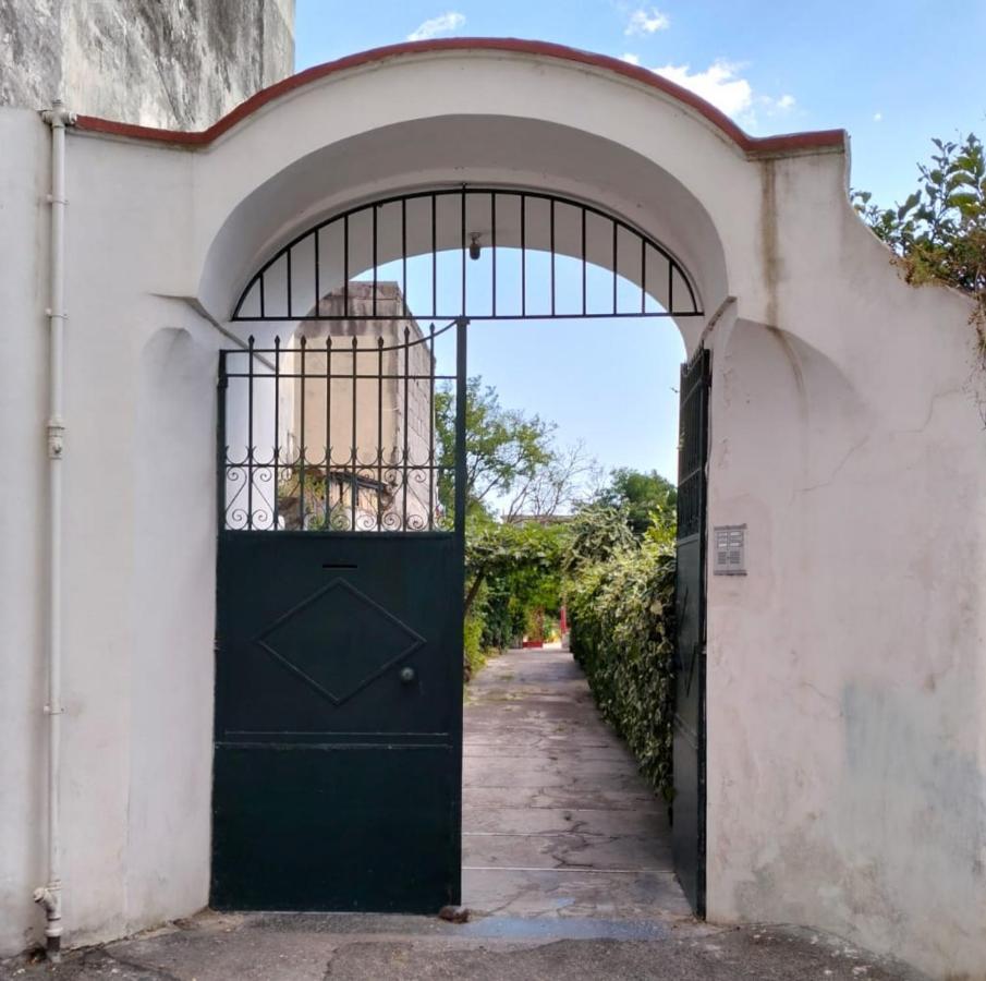Oplontis' Garden - holiday apartment near Pompeii - B&B