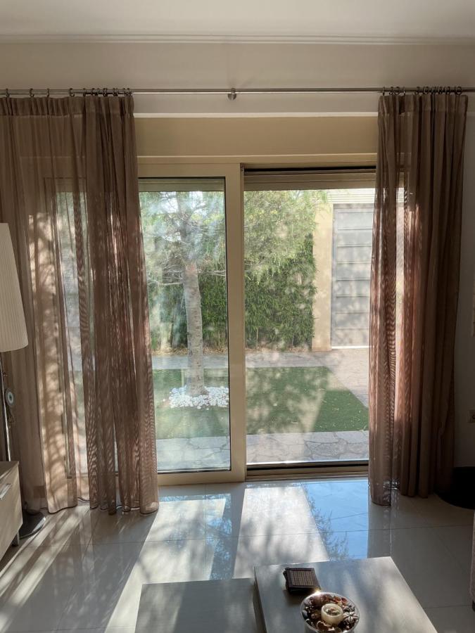 L D House Lagonisi - B&B