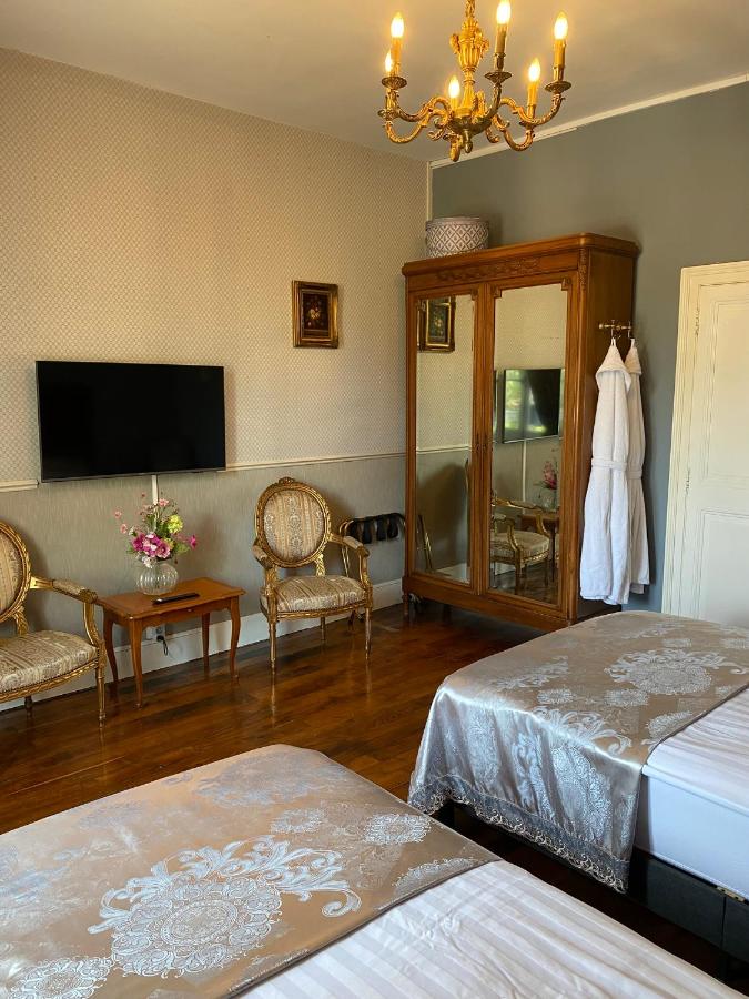 Deluxe Queen Room with Two Queen Beds