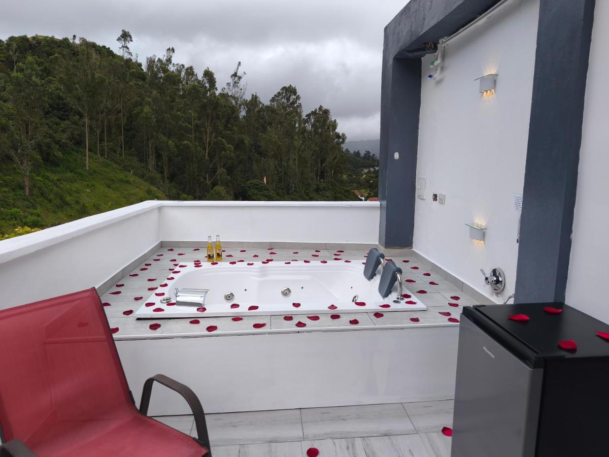 Mirador samsara Penthouse con Jacuzzi al aire libre,piso completo - B&B La Calera