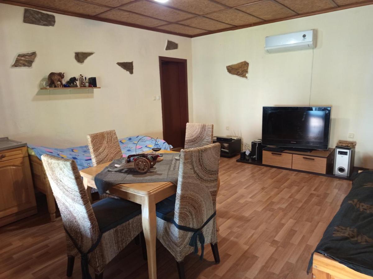 Къща за гости Veranda Raia Поморие - B&B