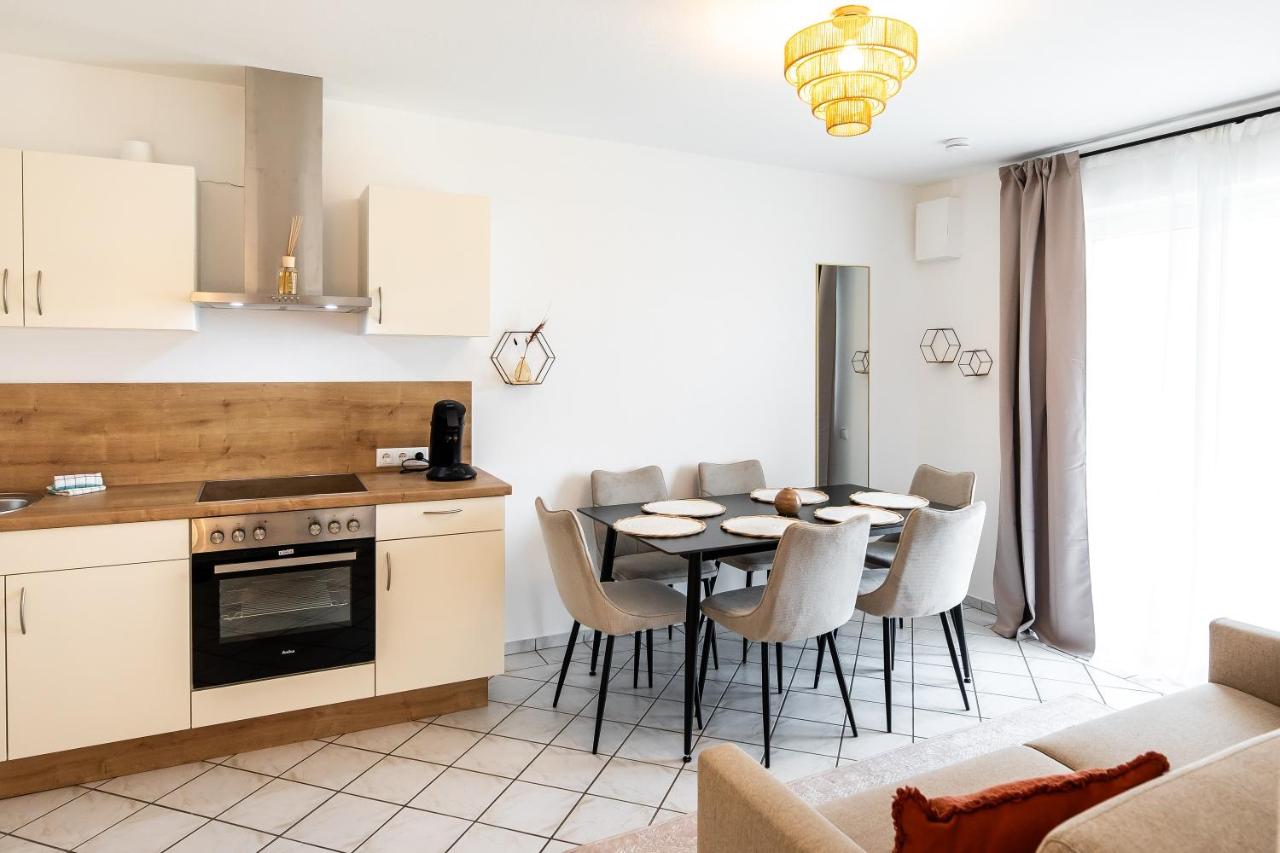 Apartment mit 2 Schlafzimmern und Balkon