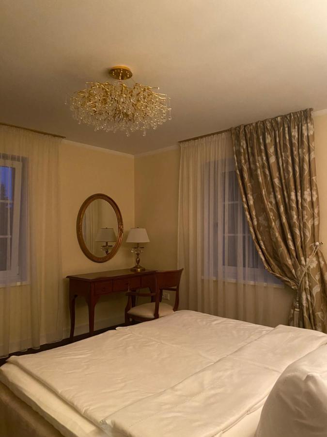 Deluxe Suite with Spa Bath