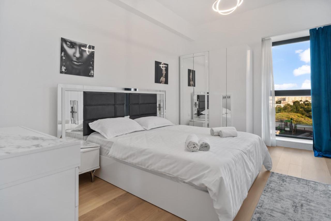 Verdi Park Designer Condo - B&B Bucarest