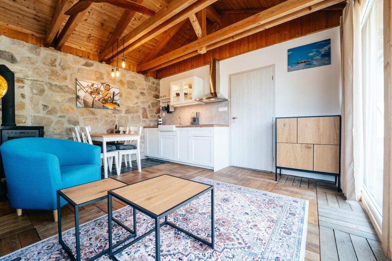 Two Wings apartment - B&B Lomnice nad Lužnicí