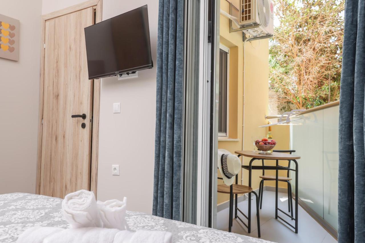 Athena's Corner-Garitsa Serenity - B&B