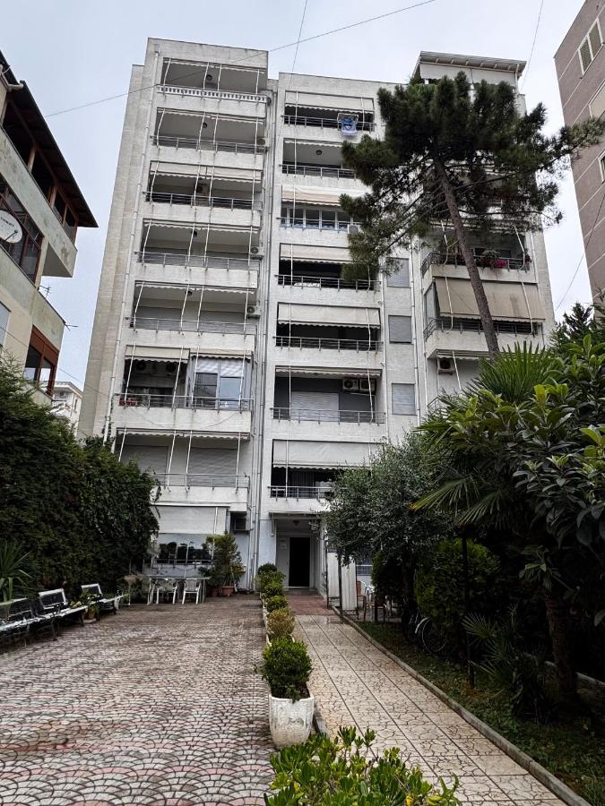 Dea`s Apartments Durres - B&B Durazzo