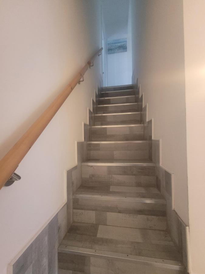 Pet Friendly 2-Bed Bond Street Home Near Marina & Town and Free Parking - Bed and Breakfast Ipswich