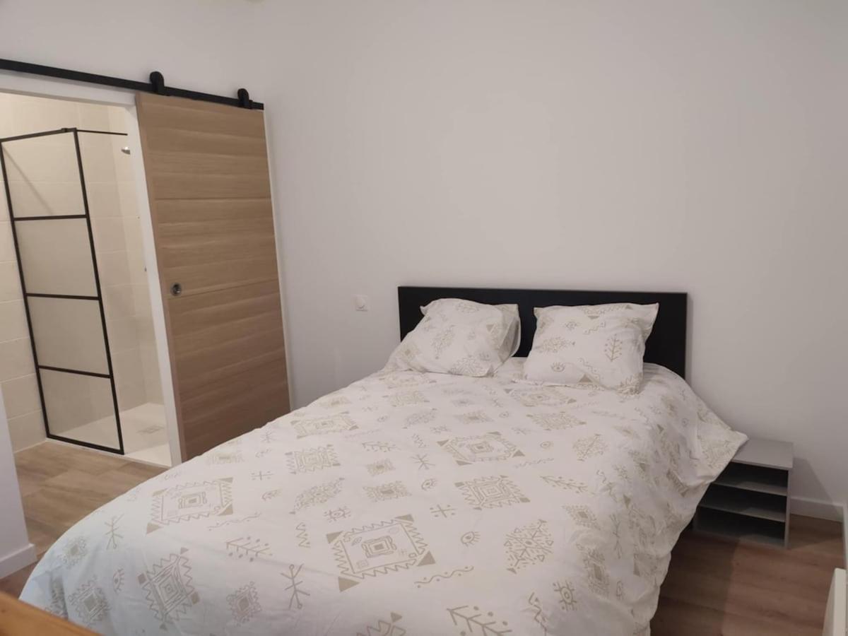 LOYAT - 3 chambres, 2 salles de bain, 1 terrasse - B&B