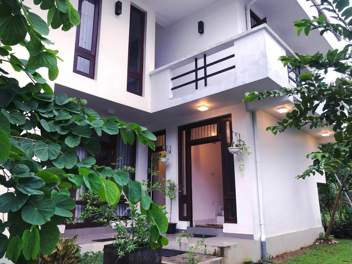 Meritage Garden - Ferienwohnung Homagama