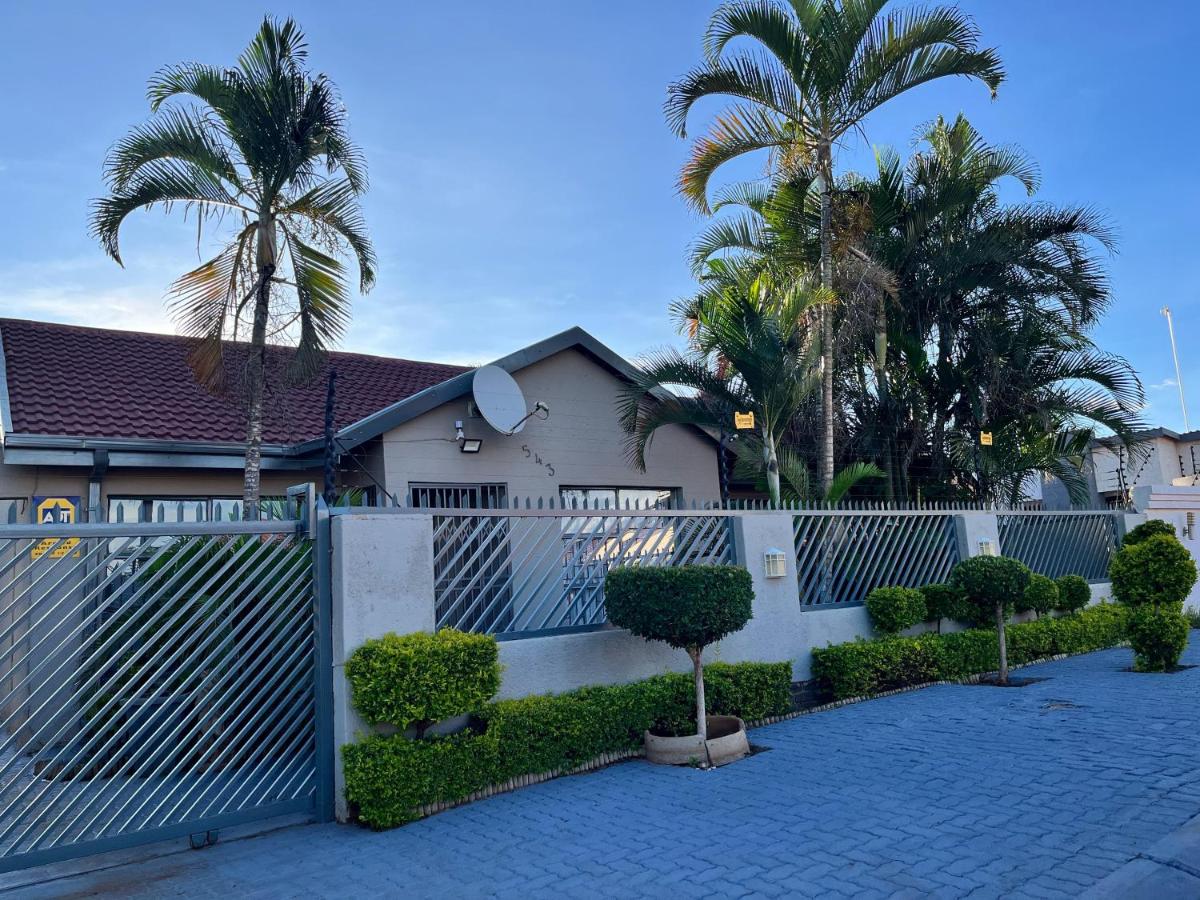 Guesthouse at 543 - B&B Lebowakgomo
