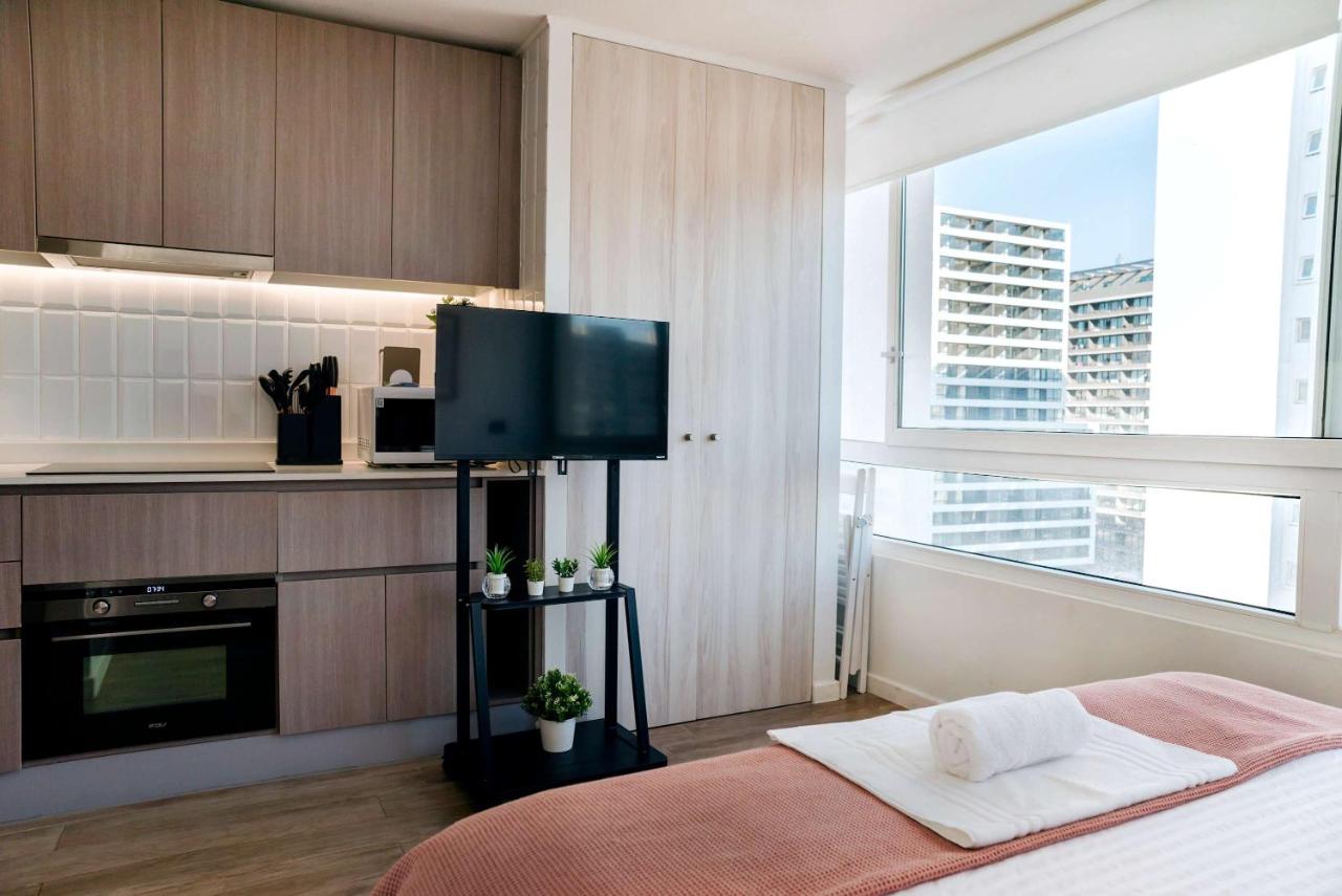 Chic Studio in Vibrant Nunoa - Chambres d'hôtes Santiago