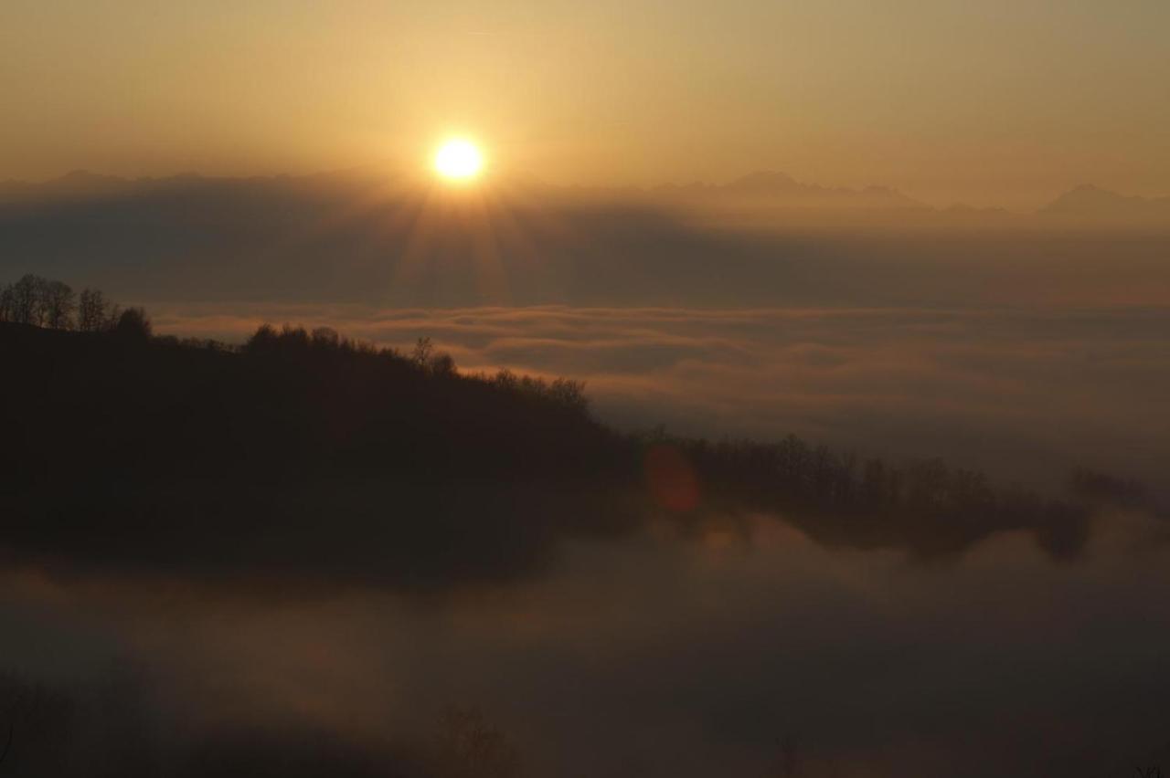 Camera Matrimoniale con Vista Montagna