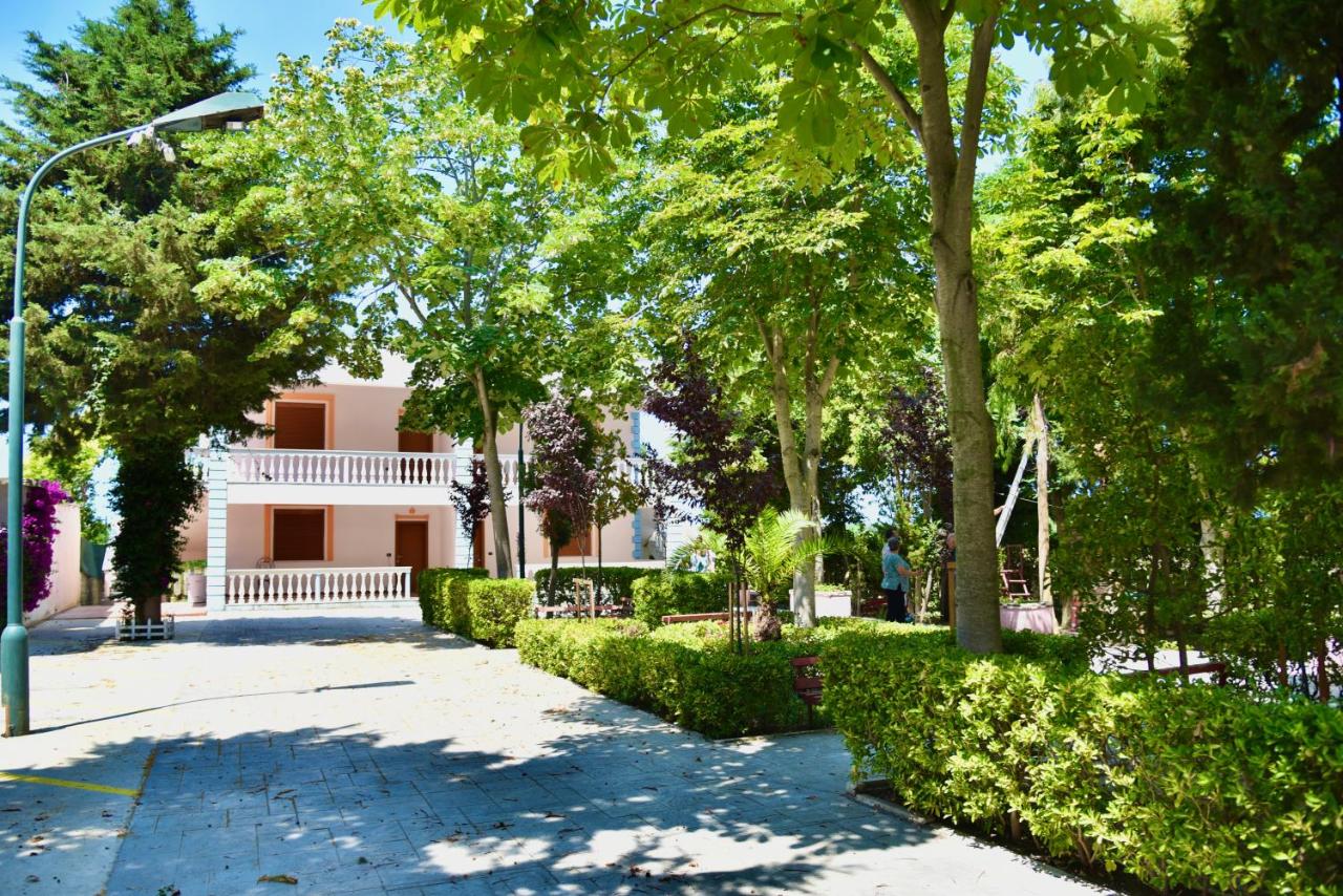 Vila Gridi- Apartamente me Qera - B&B