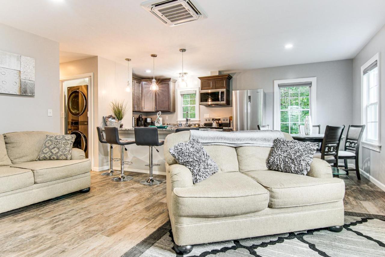 4 Mi to Main Street Petite Weaverville Escape! - B&B