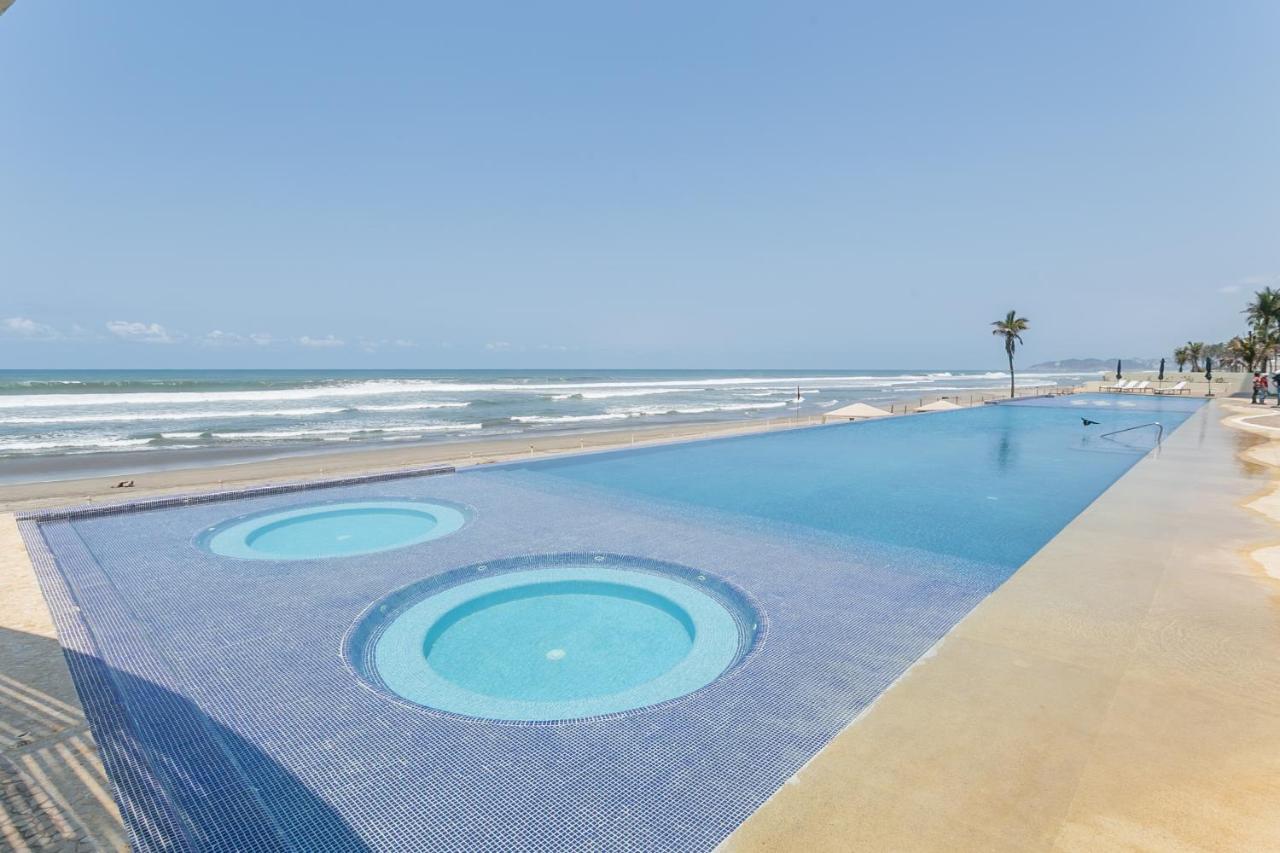 Ocean Front, Balcon al Mar y Playa - B&B Acapulco de Juárez