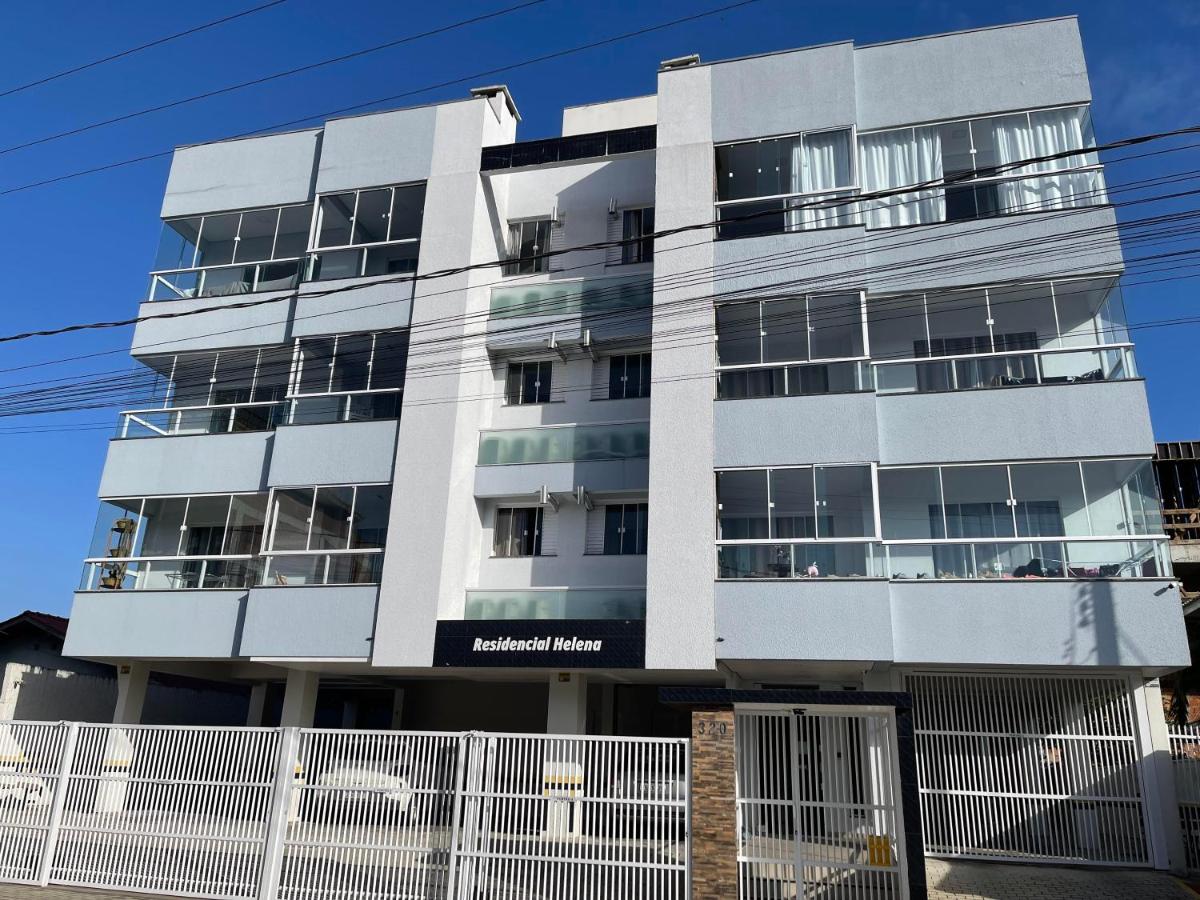 Residencial Helena Perequê Porto Belo SC - B&B Porto Belo