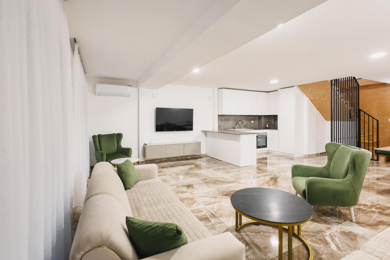 LUX Escape - B&B