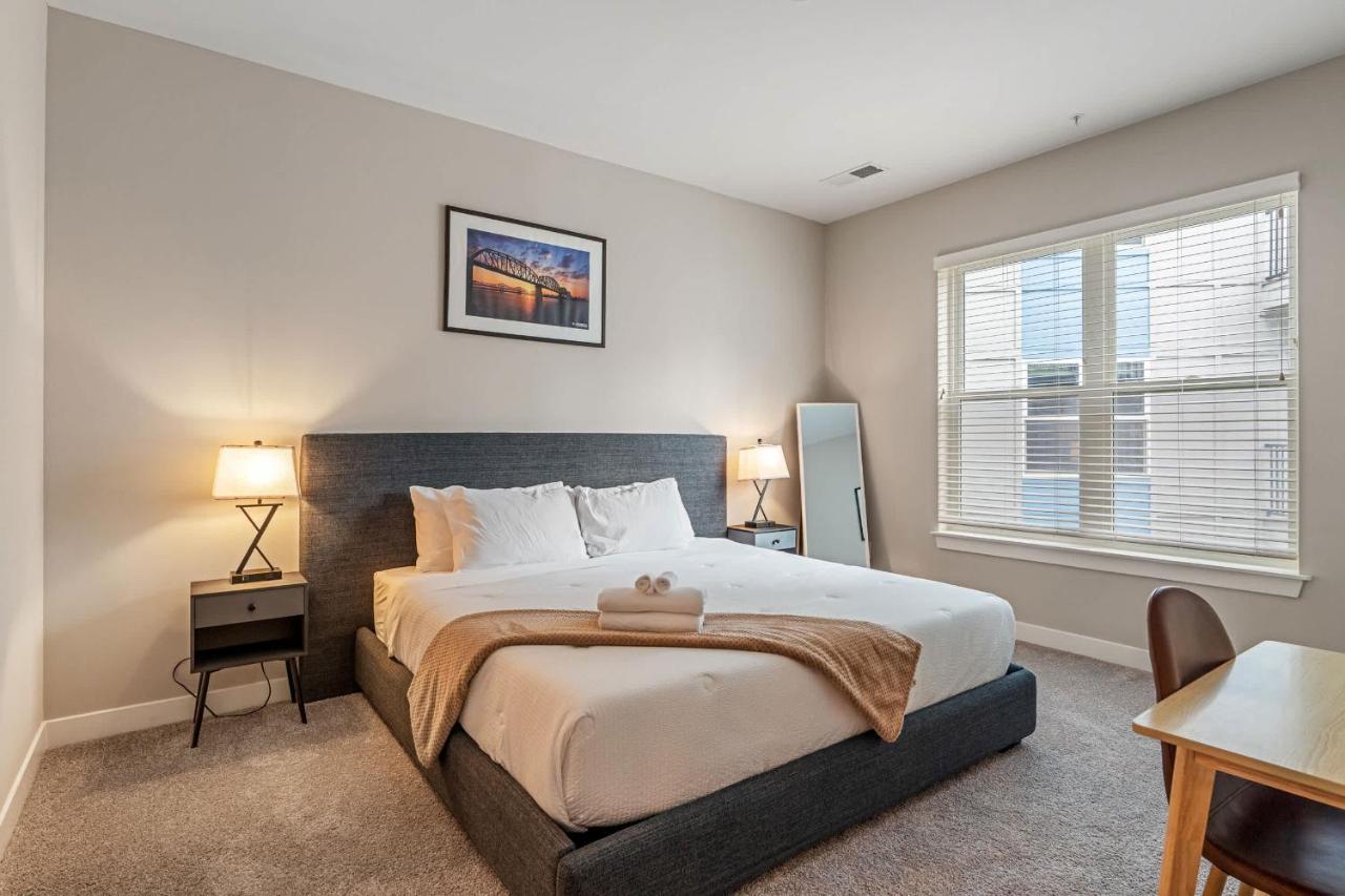 CozySuites - Penrose On Mass with pool and parking #12 - B&B Indianapolis