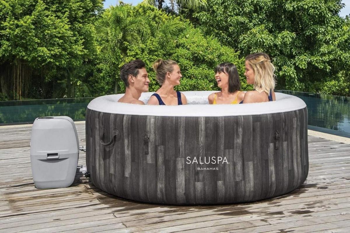 Instaworthy Home - Relaxing Patio - Hot tub & BBQ - Bed and Breakfast Cambridge