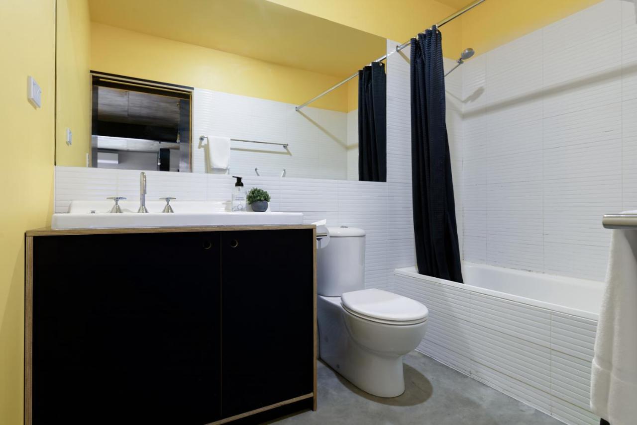 Bright Studio in Launceston CBD - B&B Kings Park