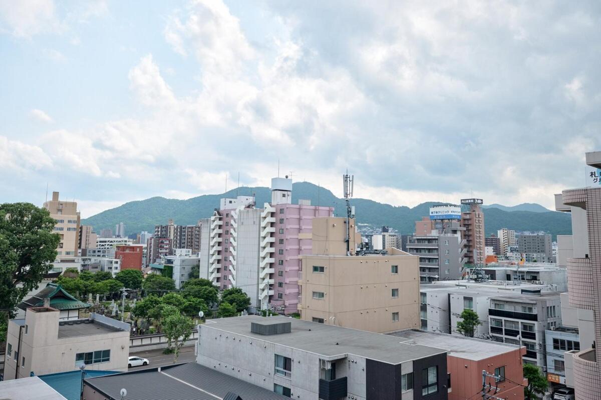 Walkable to Susukino Stylish Design 2 Bed Stay - Bed and Breakfast Sapporo