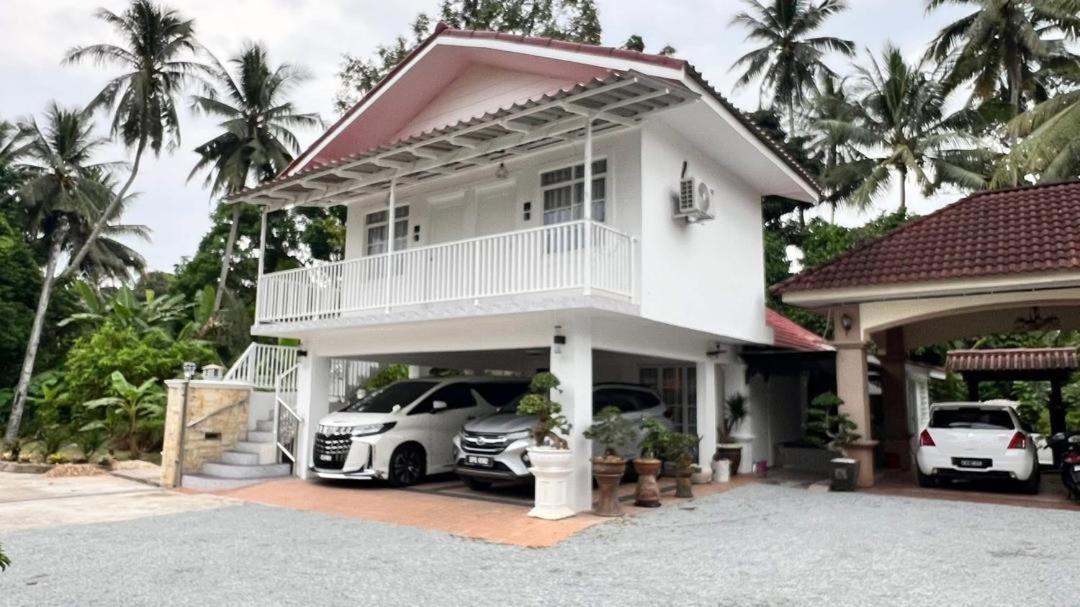 Ellie`z Abra Homestay - B&B