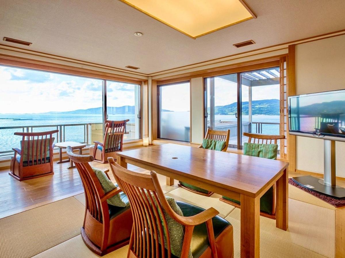 Ocean view Japanese-Western style room with open-air bath