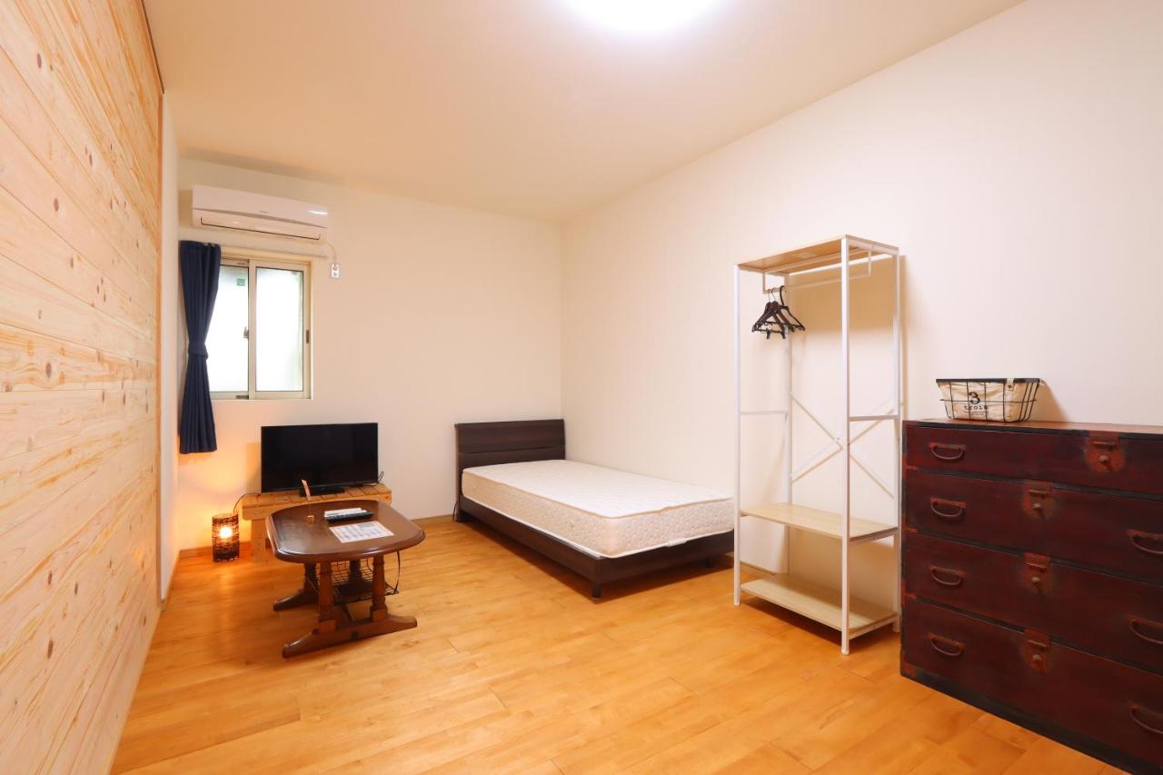 Economy Twin Room