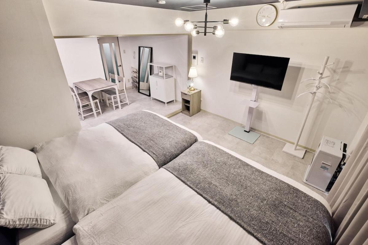 Close to Susukino Stylish Stay in Sapporo - B&B