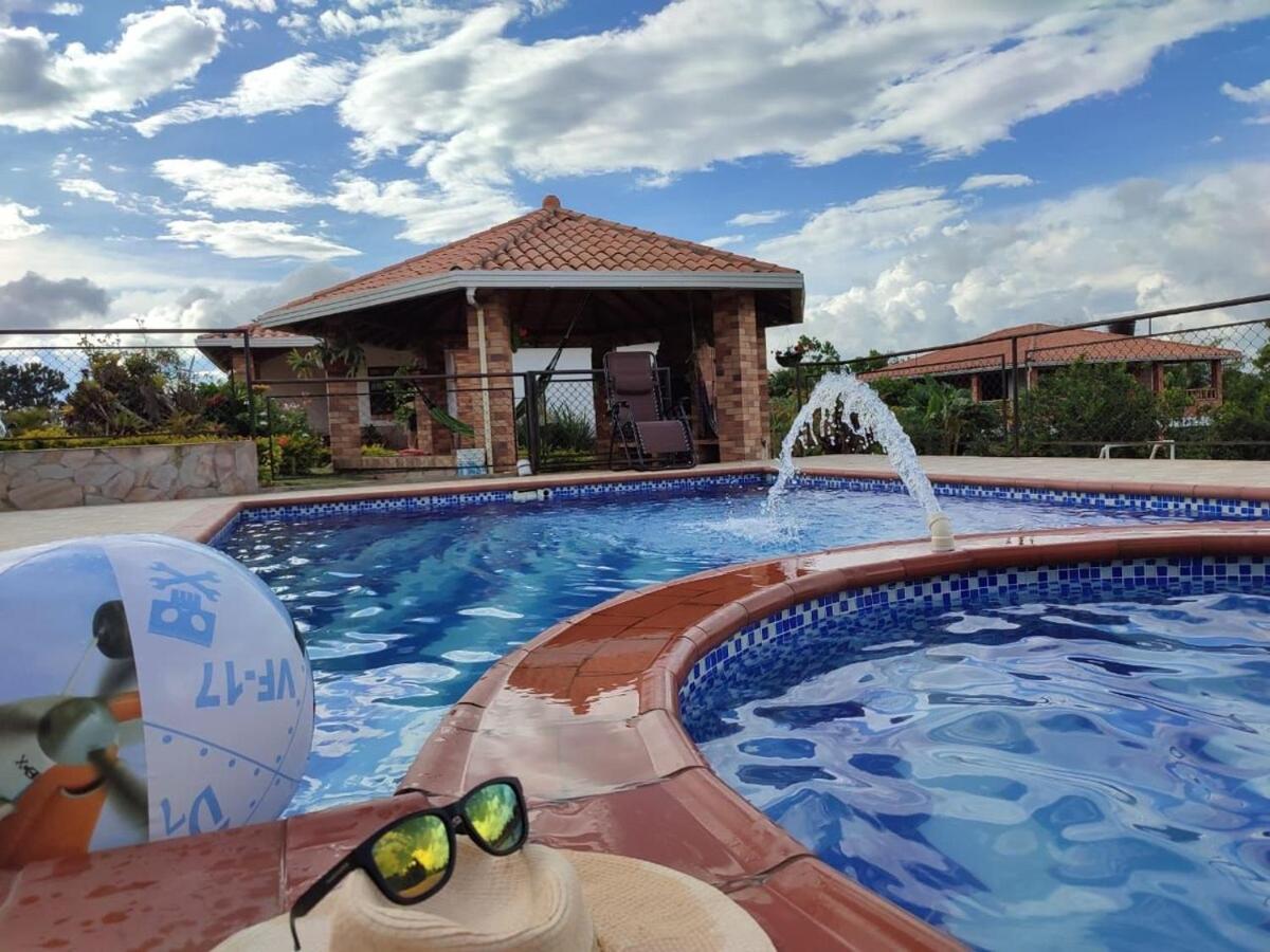 One Mile to Heaven Villagondola Private Pool Retreat 1 mile from Canyon Viewpoint - B&B Los Santos