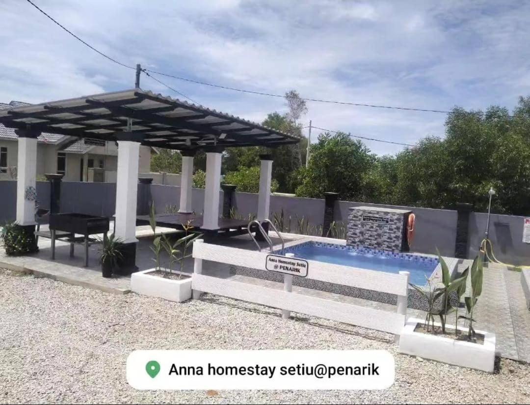 Anna Homestay Penarik - Bed and Breakfast Kampung Ru Sepuluh