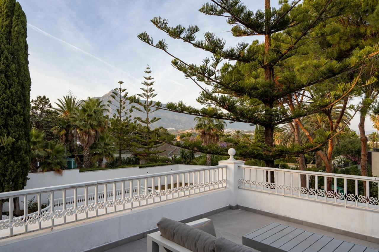 Queen Room with Balcony