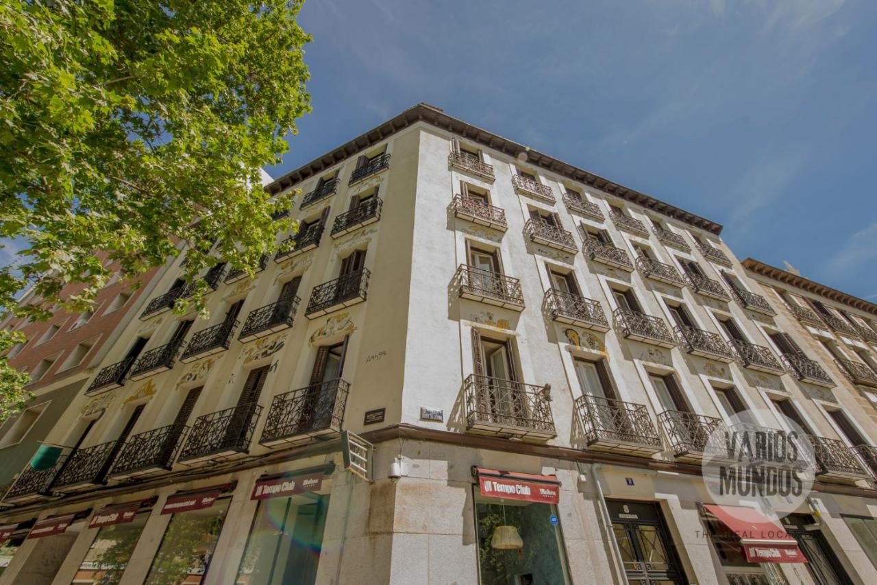 Vistas exclusivas para 10 en Duque de Osuna 8 - Chambres d’hôtes Madrid
