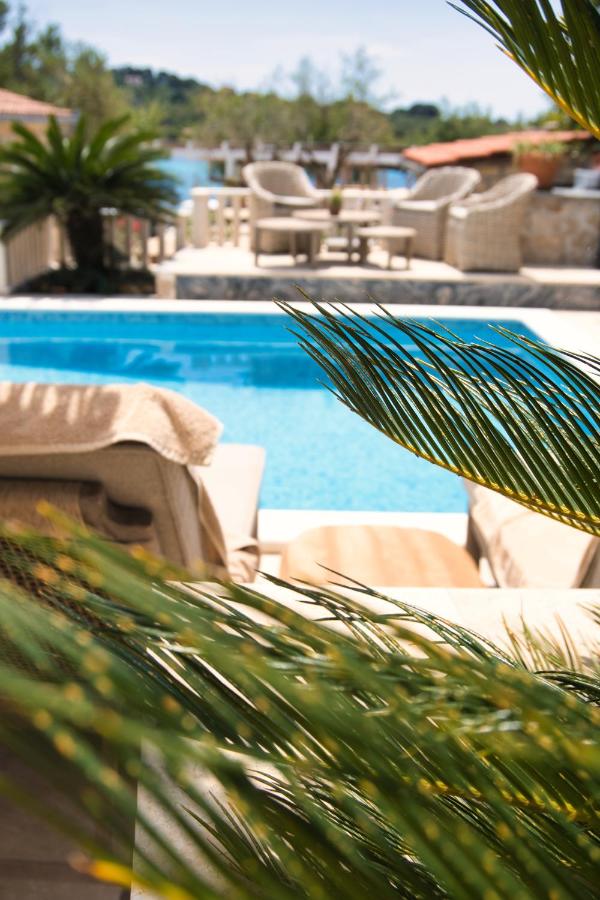 Moya Boutique Sleep - Bed and Breakfast Mali Drvenik