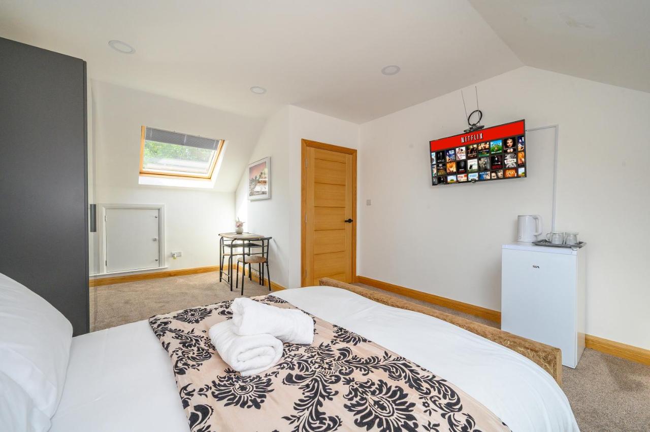 -RB7B- For your relaxed and Cosy stay with Free WiFi - B&B Batley